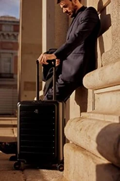 LEVEL8 Carry On Luggage, Road Runner 20-Inch Hardside Suitcase, Spinner Luggage With Front Pocket, Double TSA Locks - Black -Travelpro Shop 41i4fPj MuS