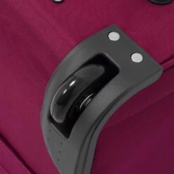 London Fog Cranford 15" Under The Seat Bag, Cranberry -Travelpro Shop 81Lvaqf76FL 1bc980fb 53df 47b9 b21a 3ab70b63e4c0